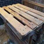DIY Tiki Bar made from pallets