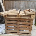 DIY Tiki Bar made from pallets